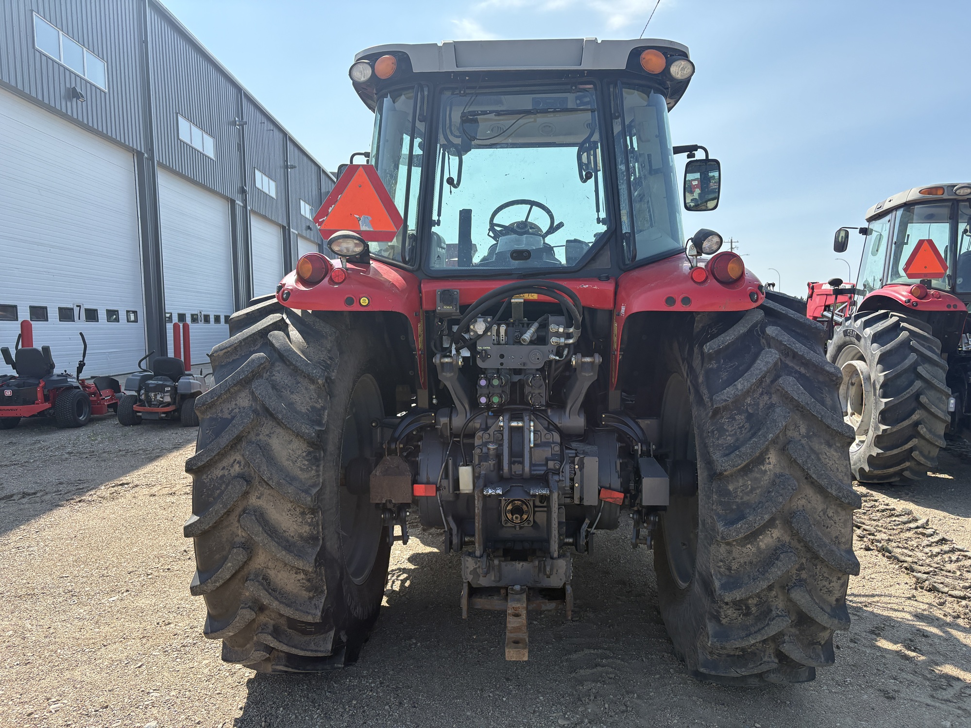 2013 Massey Ferguson 7618 Deluxe Tractor