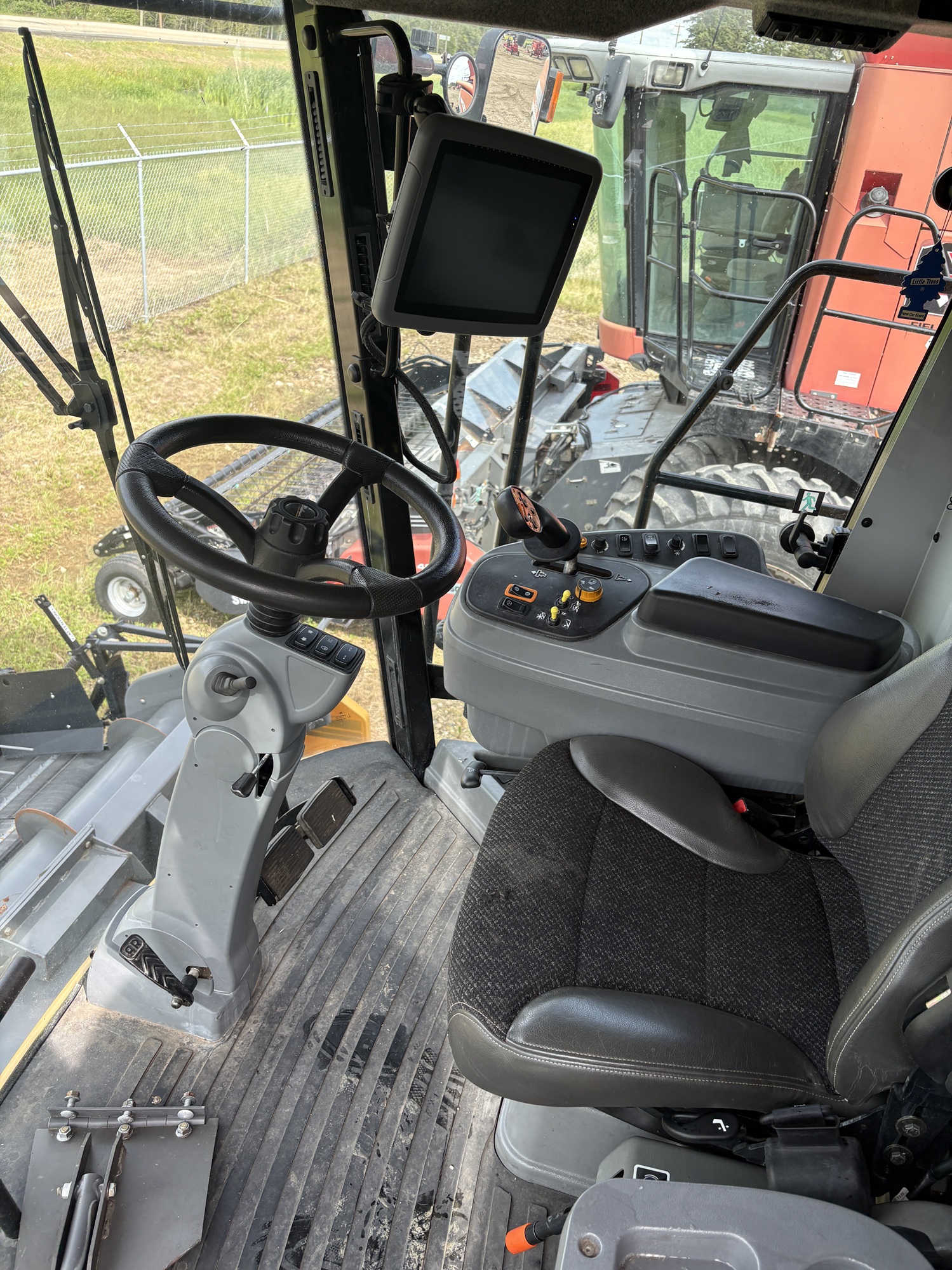 2014 Challenger 560C Combine