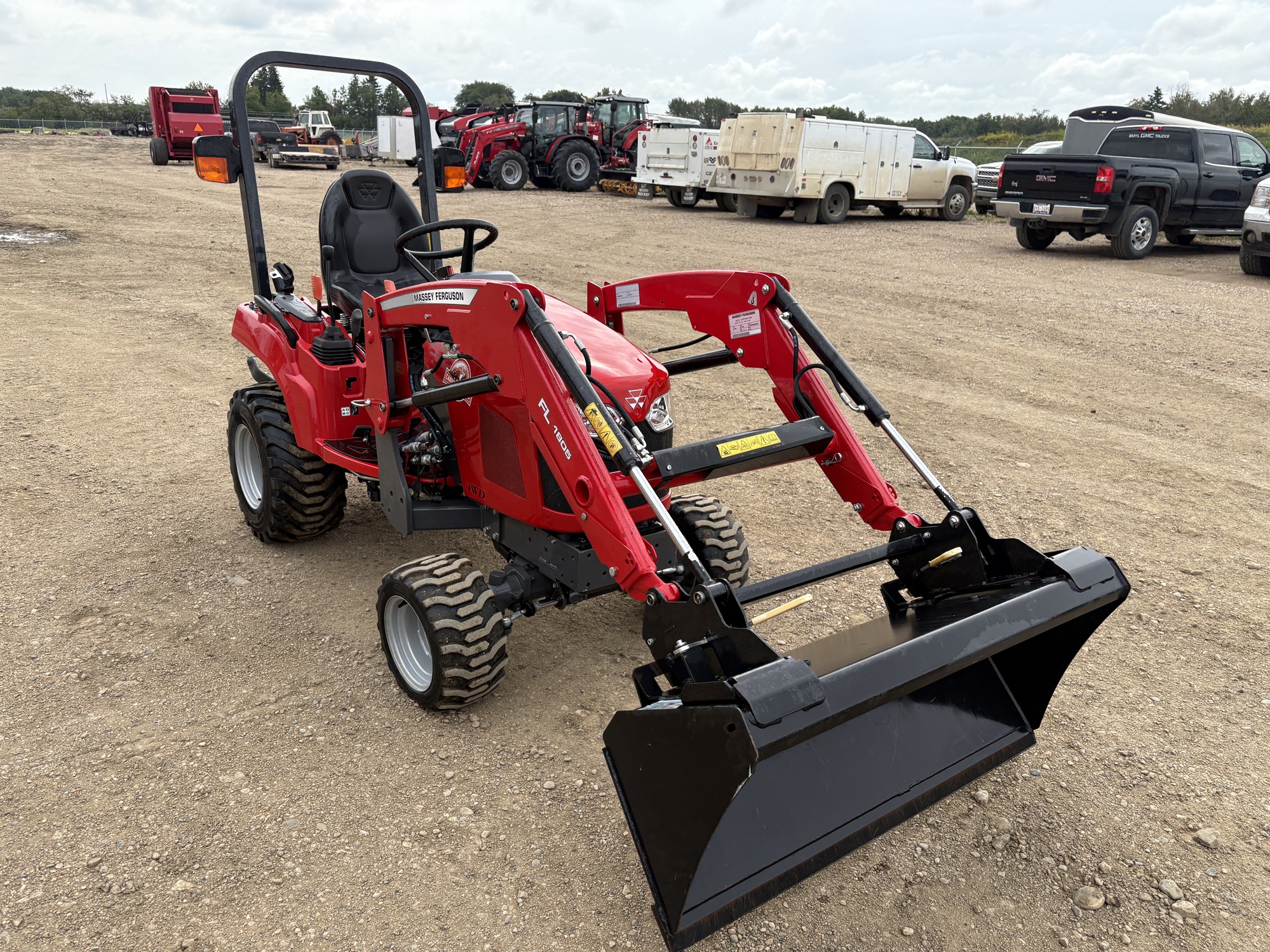 2023 Massey Ferguson GC1723E Tractor