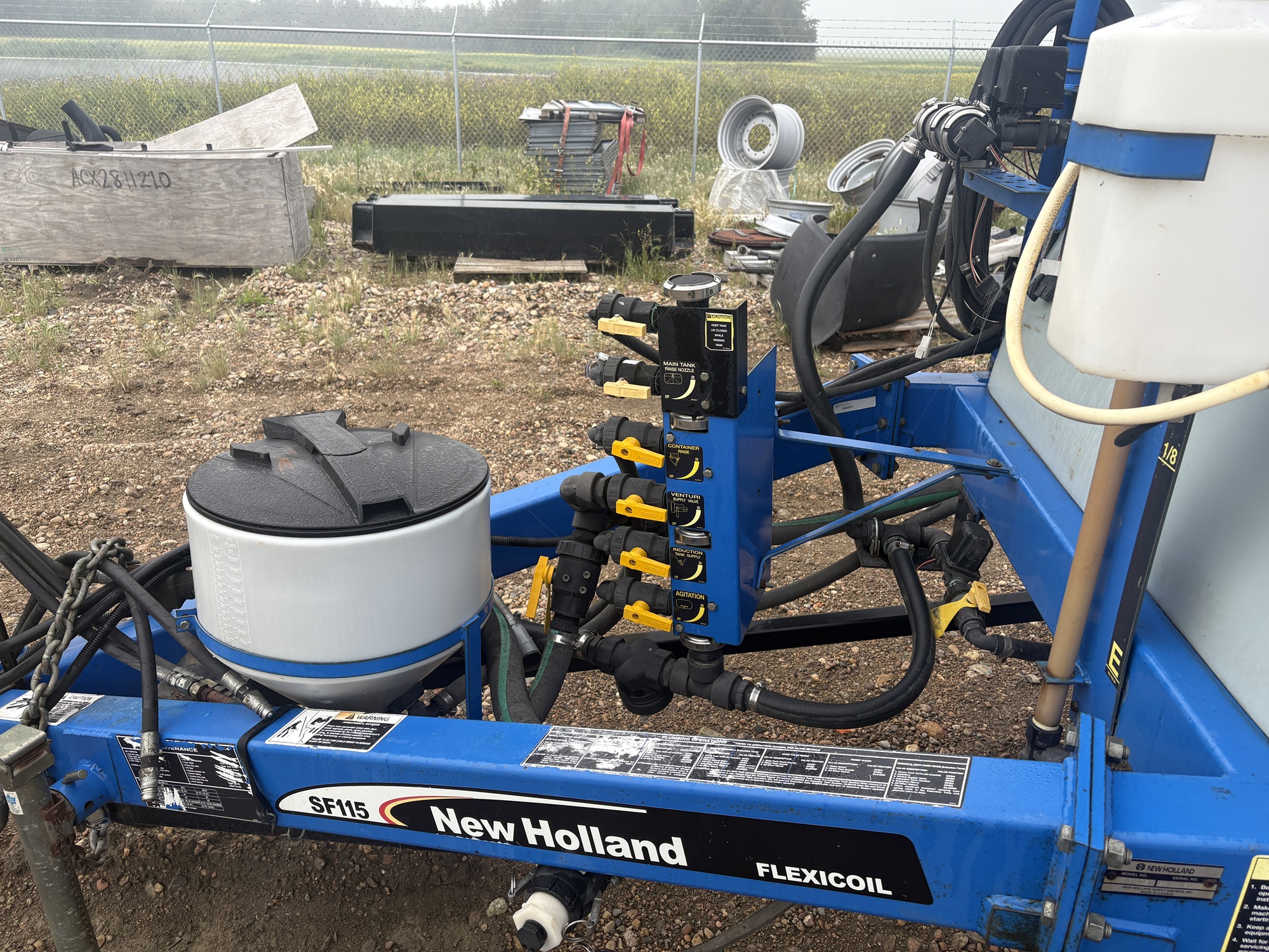 2005 New Holland SF115 Sprayer