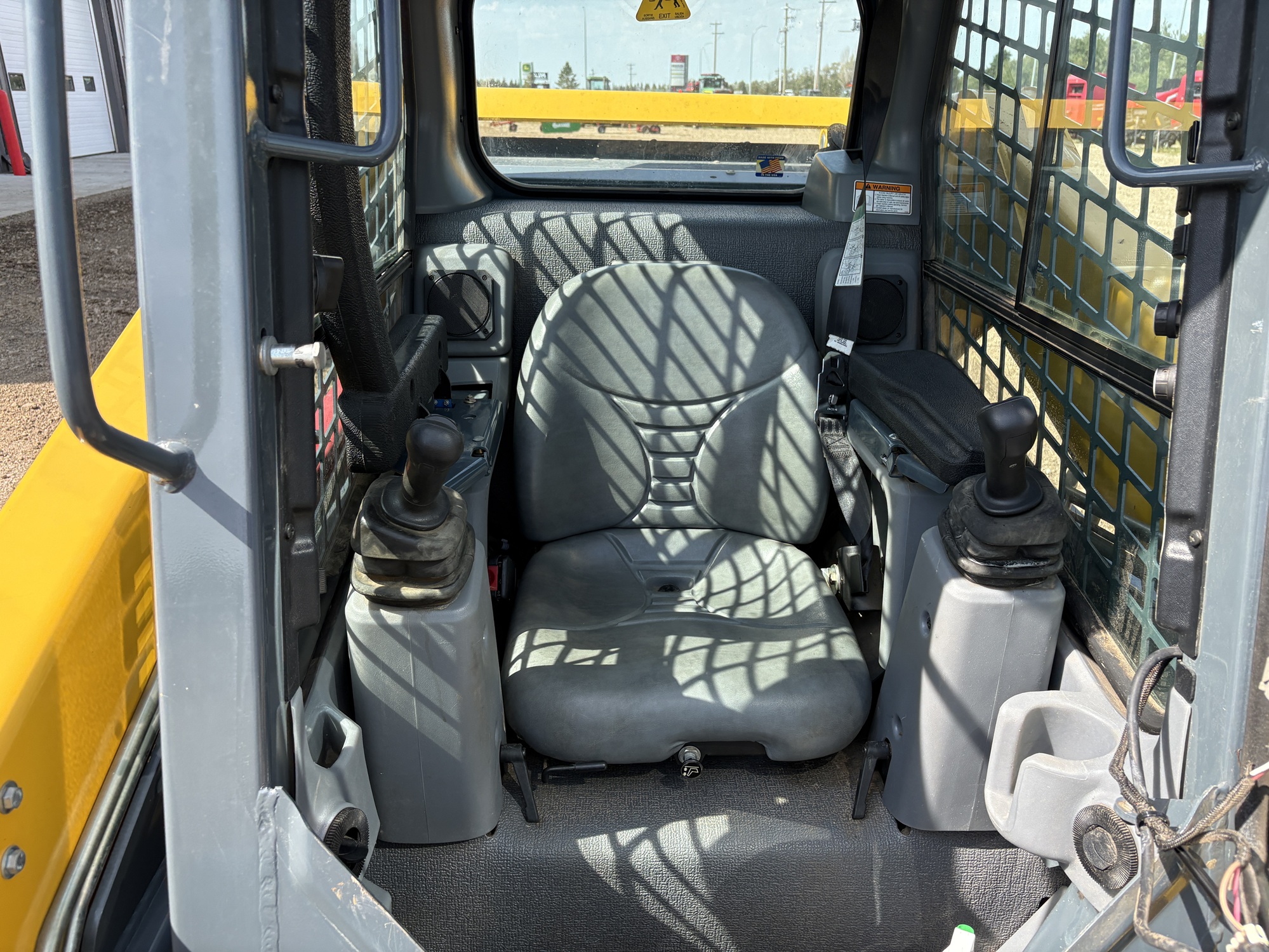 2014 Gehl V330 Skid Steer Loader