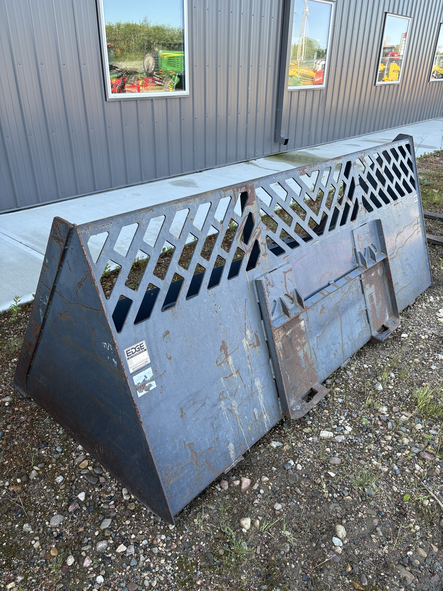 2014 Gehl V330 Skid Steer Loader