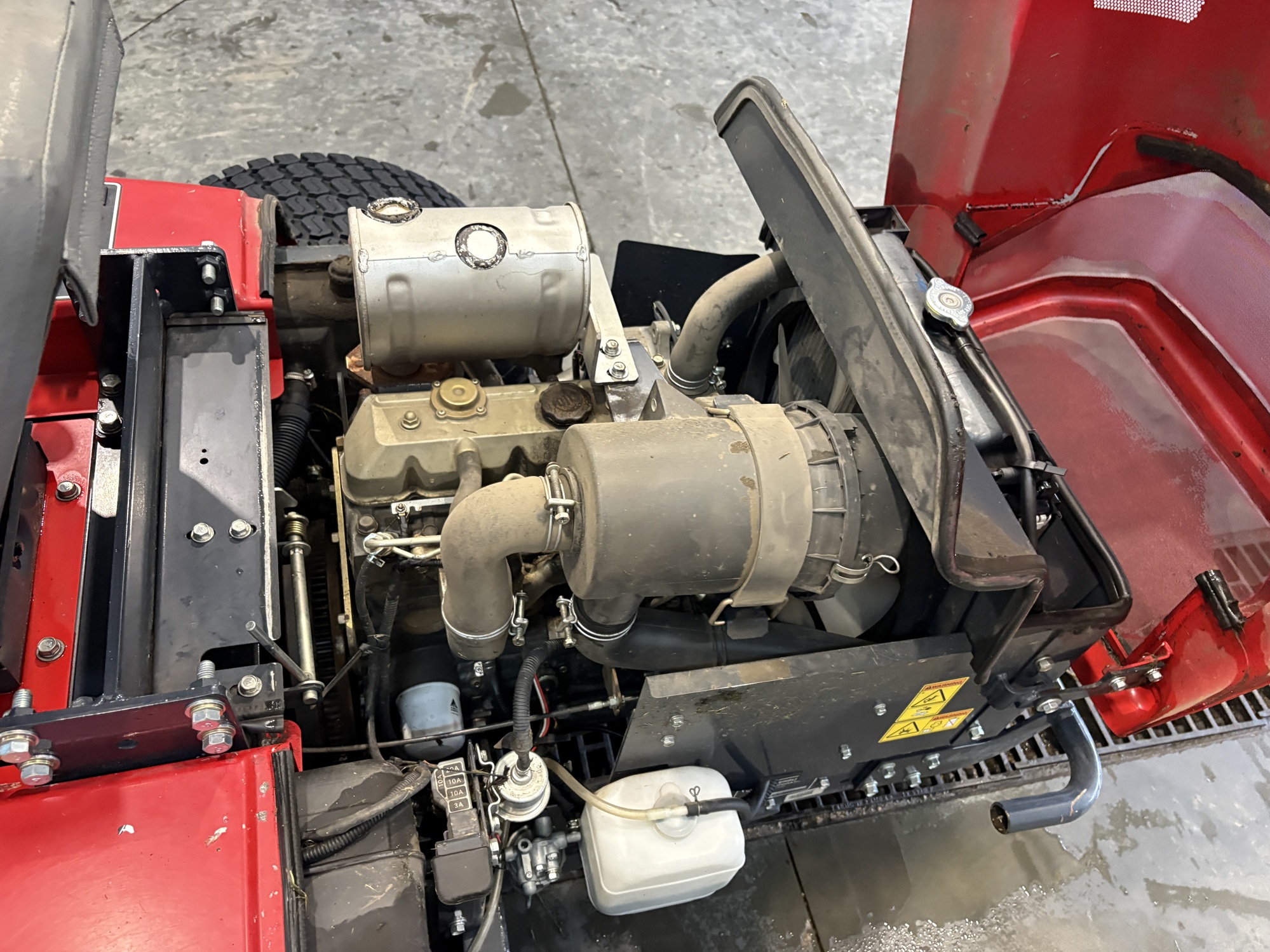 2012 Massey Ferguson ZT29 Mower/Zero Turn