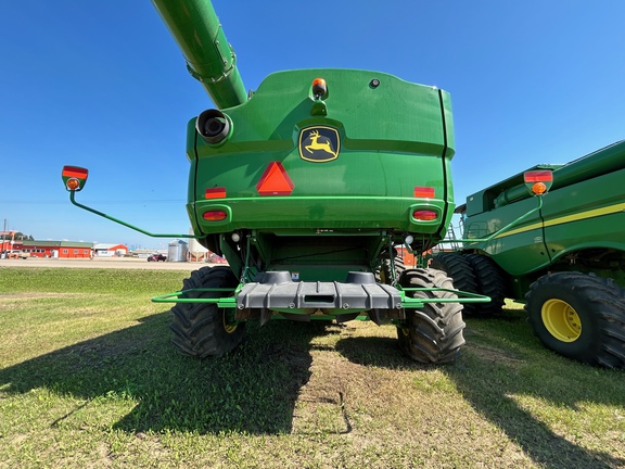 2018 John Deere S780 Combine