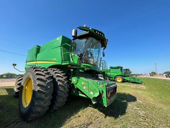 2018 John Deere S780 Combine