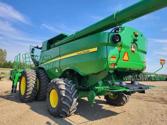 2018 John Deere S780 Combine