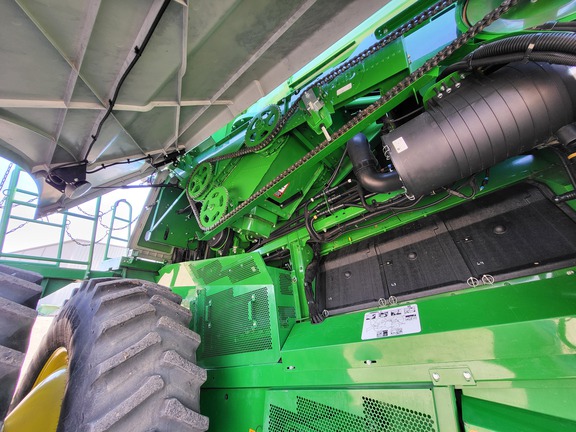 2018 John Deere S780 Combine