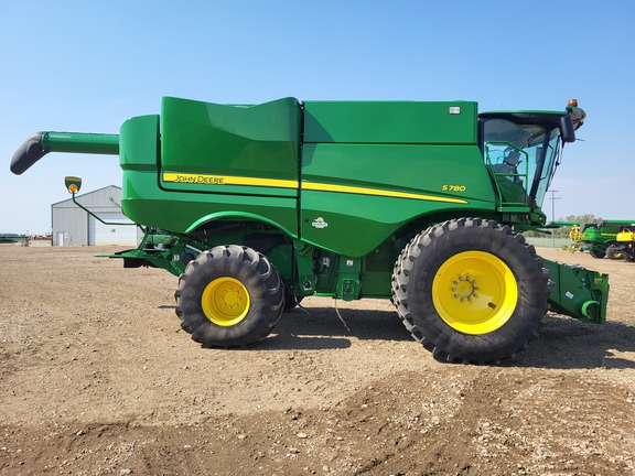 2018 John Deere S780 Combine