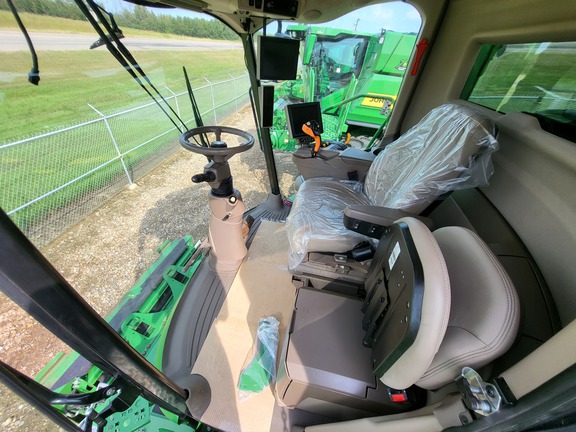 2018 John Deere S790 Combine