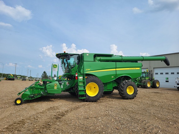 2018 John Deere S790 Combine