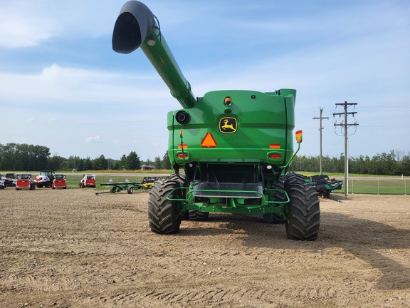 2018 John Deere S790 Combine