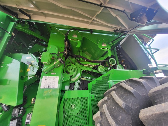 2018 John Deere S790 Combine