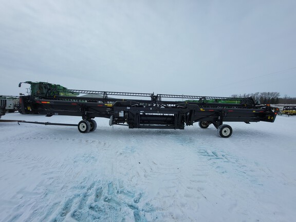 2018 MacDon FD75 Header Combine