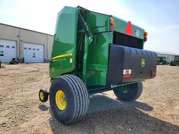 2023 John Deere 560M Baler/Round