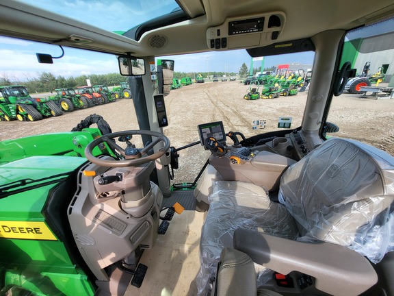 2022 John Deere 6R 165 Tractor