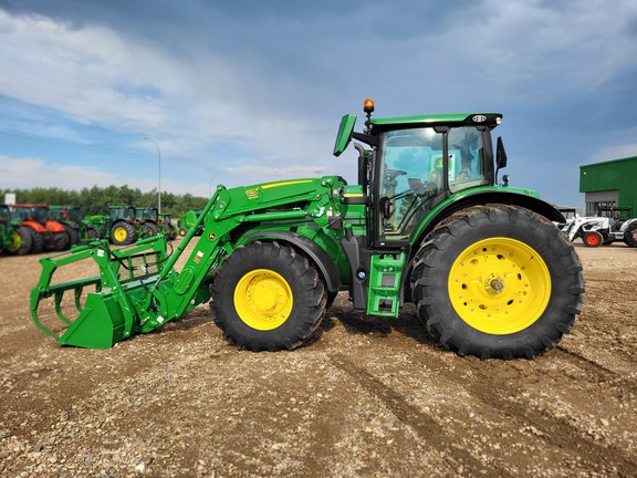 2022 John Deere 6R 165 Tractor