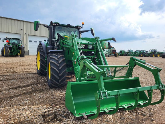 2022 John Deere 6R 165 Tractor