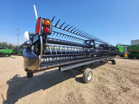 2017 MacDon FD75-40 Header Combine