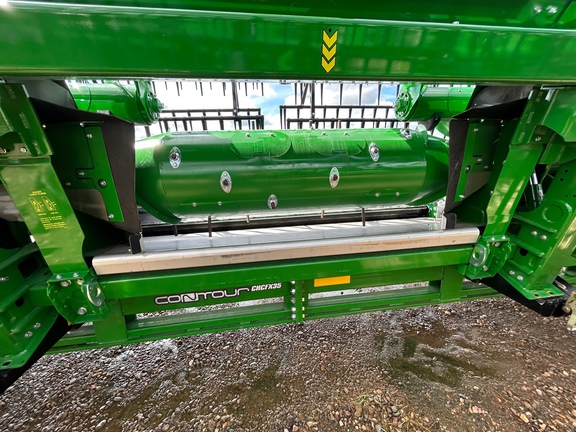 2023 John Deere HD35R Header Combine