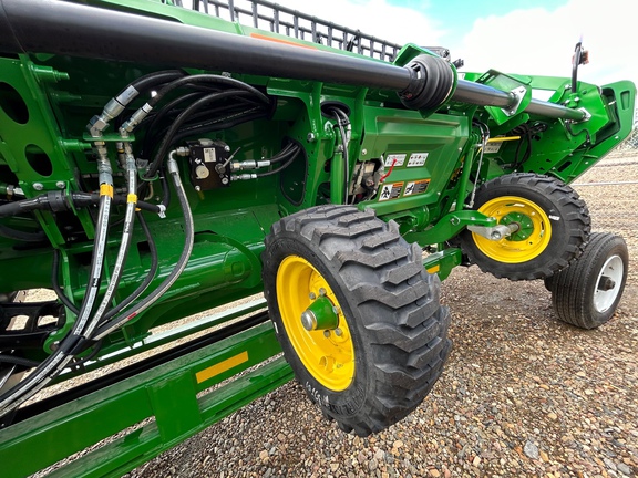 2023 John Deere HD35R Header Combine