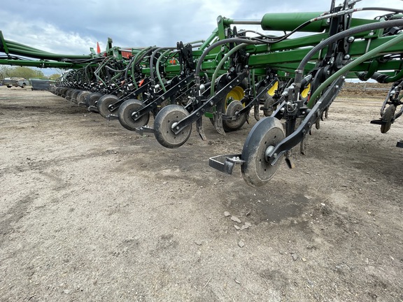 2018 John Deere 1870 Air Seeder