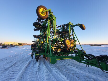 2018 John Deere 1870 Air Seeder