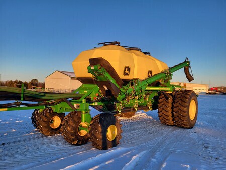 2018 John Deere 1870 Air Seeder