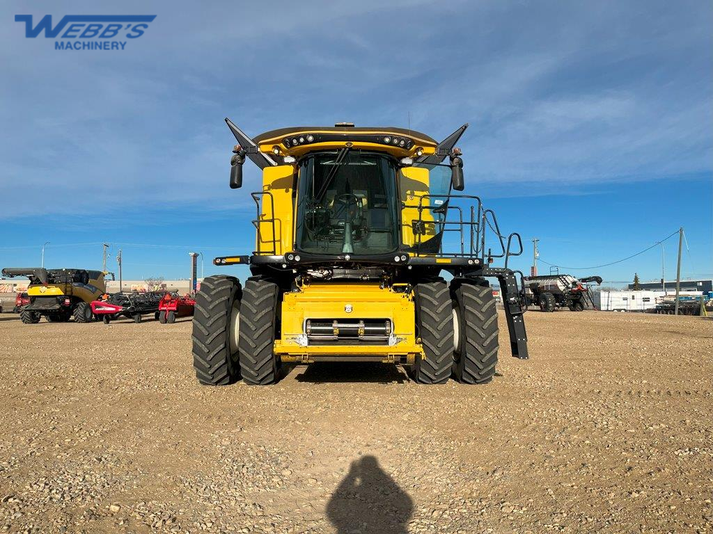 2021 New Holland CR9.90 Combine
