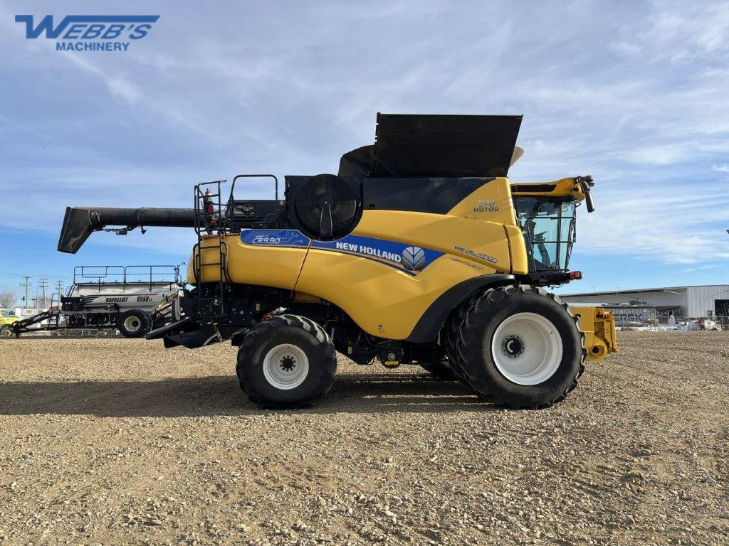 2021 New Holland CR9.90 Combine