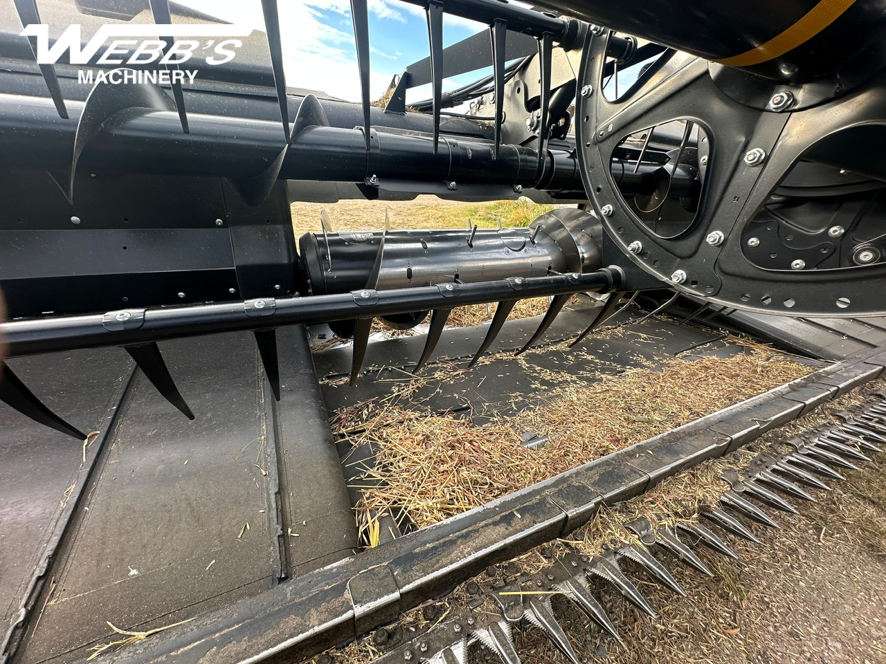 2018 MacDon FD75-35 Header Combine