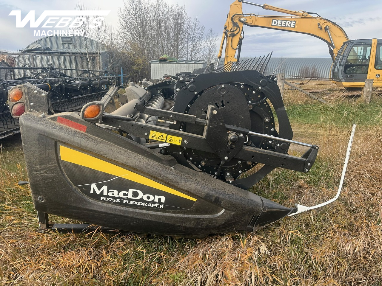 2018 MacDon FD75-35 Header Combine