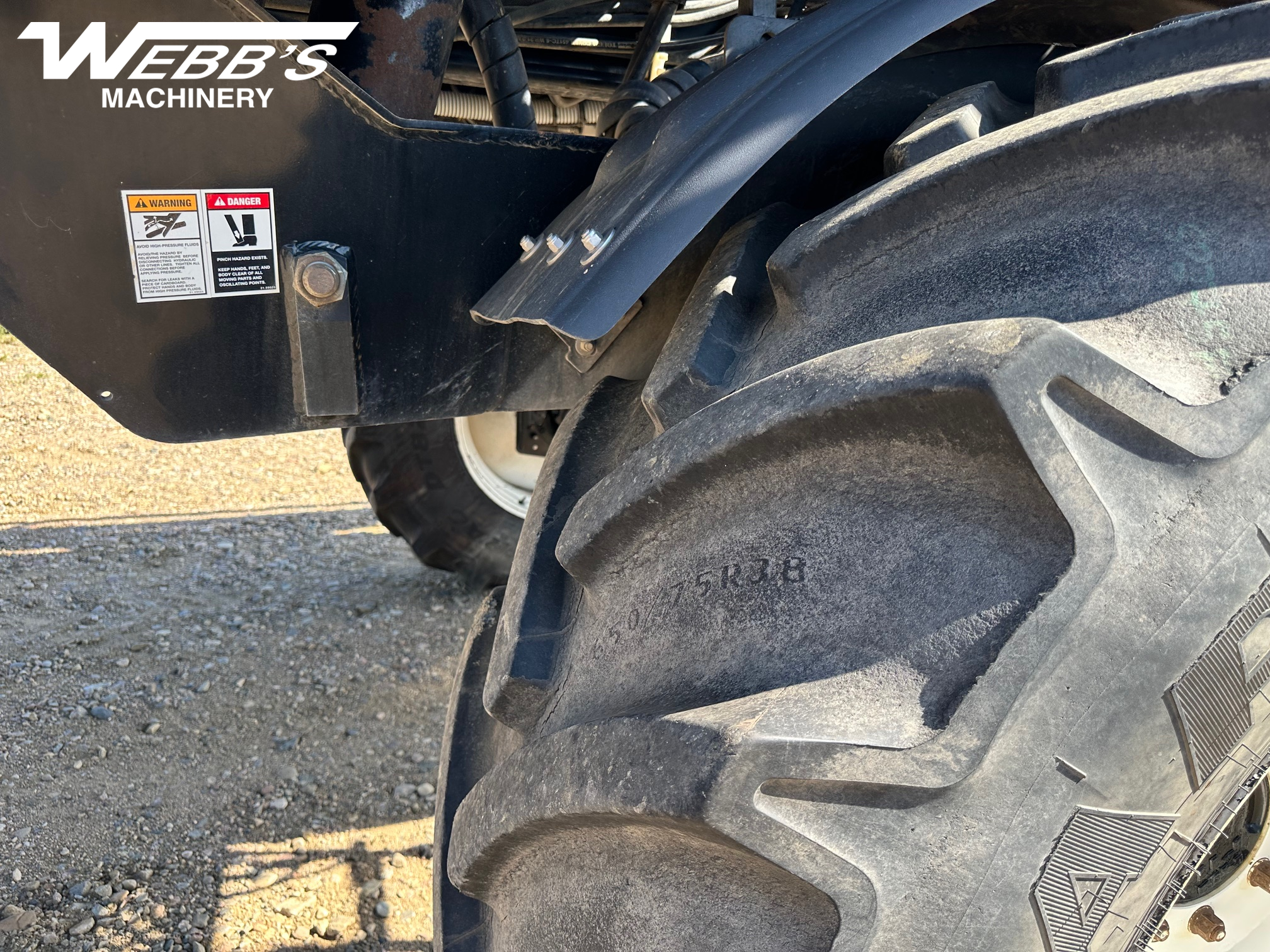 New Holland SP.275F Sprayer/High Clearance