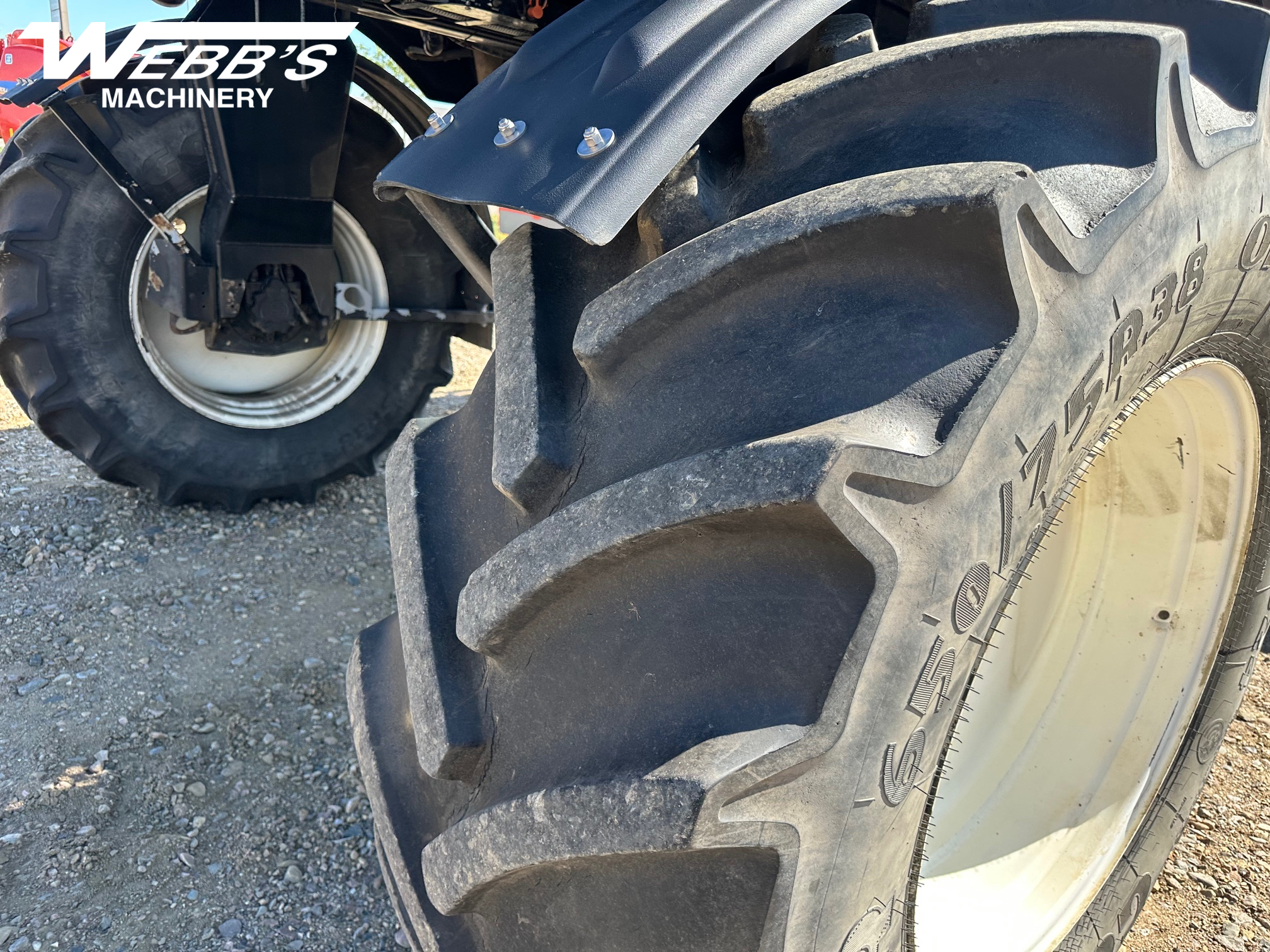 New Holland SP.275F Sprayer/High Clearance