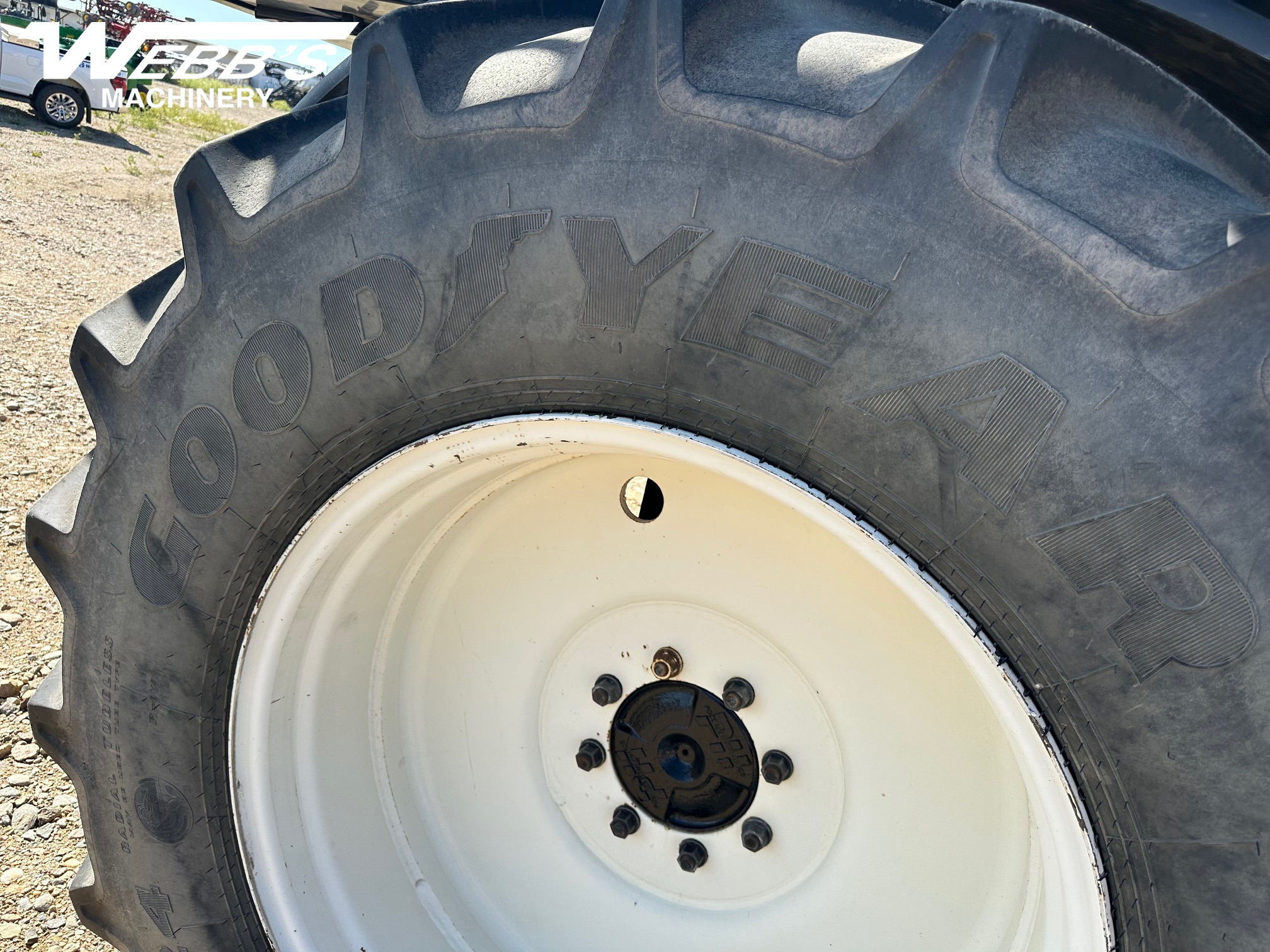 New Holland SP.275F Sprayer/High Clearance