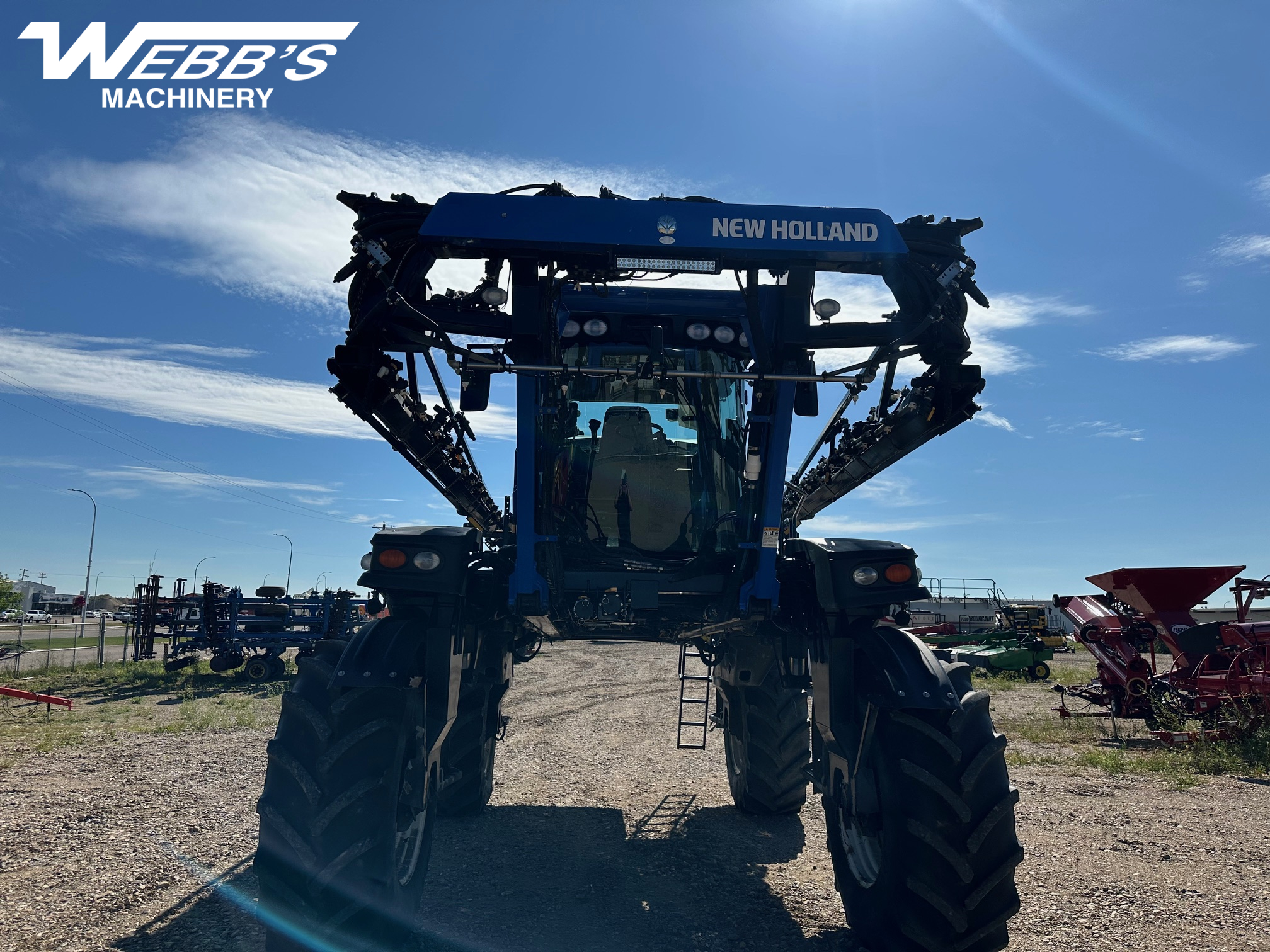 New Holland SP.275F Sprayer/High Clearance