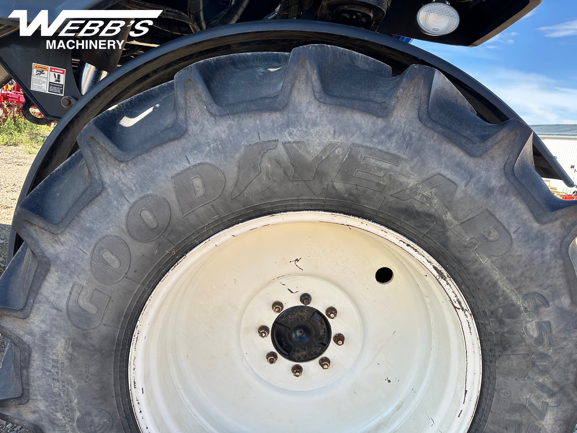 New Holland SP.275F Sprayer/High Clearance