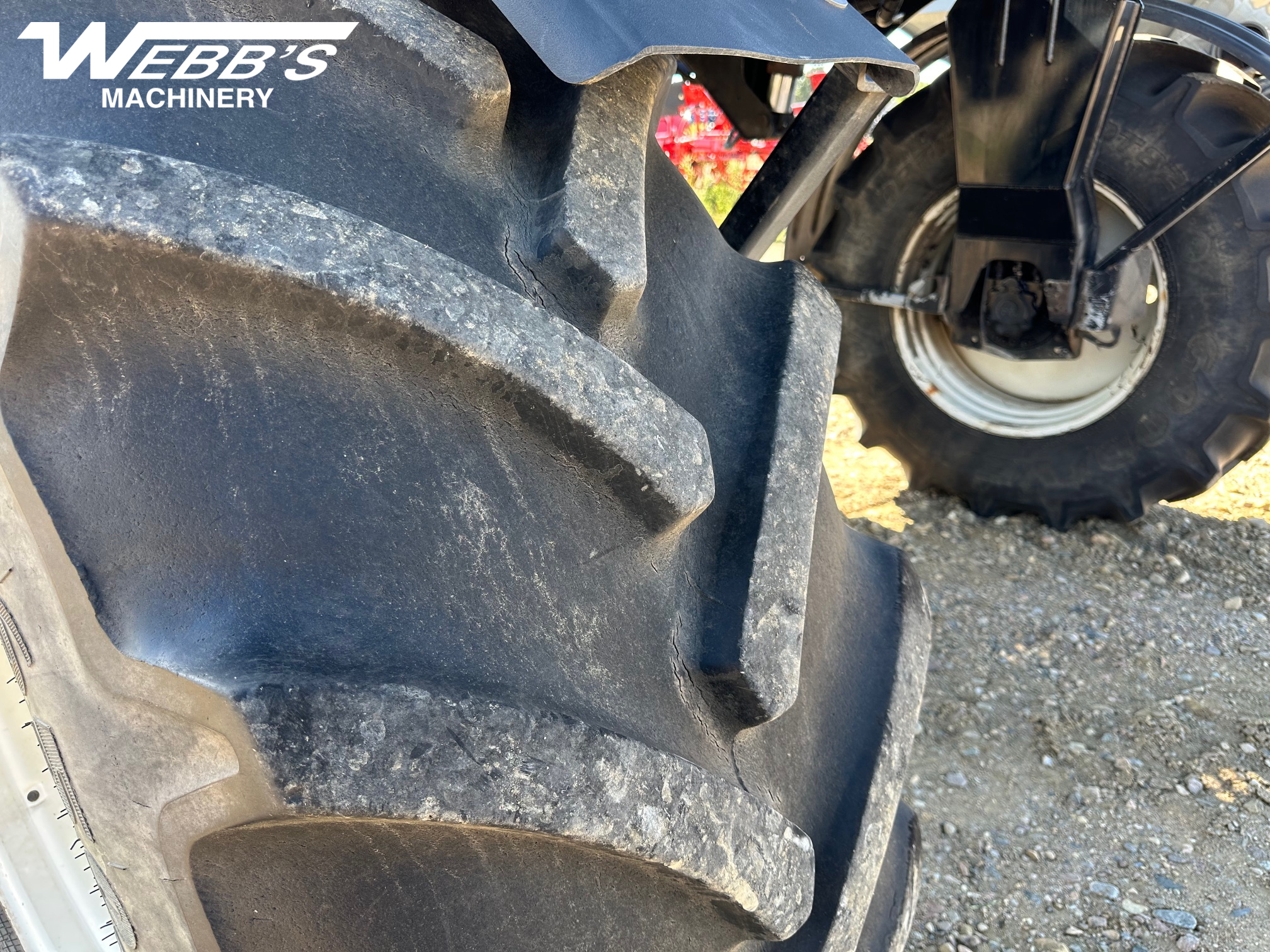 New Holland SP.275F Sprayer/High Clearance