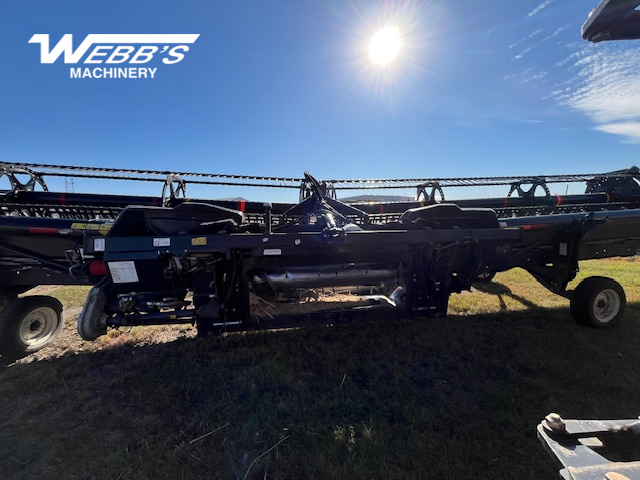 2018 MacDon FD140 Header Combine