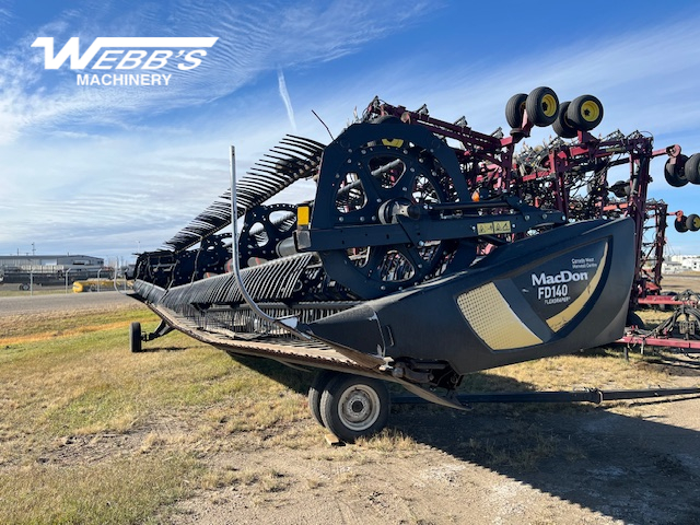 2018 MacDon FD140 Header Combine