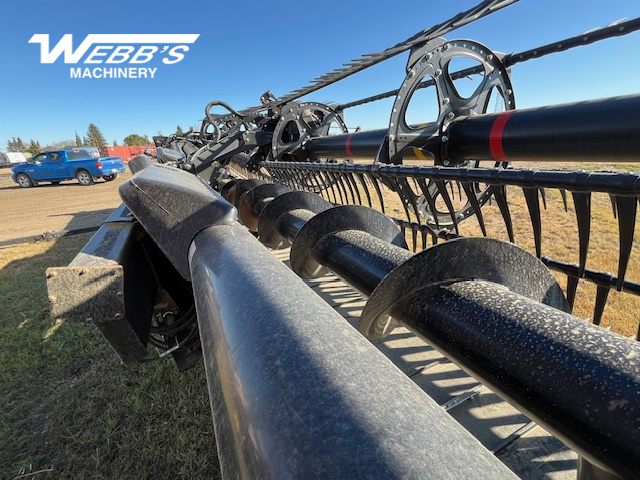 2018 MacDon FD140 Header Combine