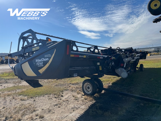 2018 MacDon FD140 Header Combine