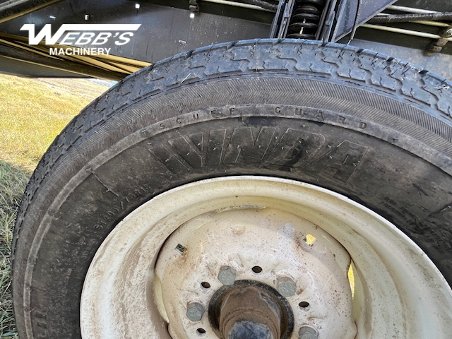 2018 MacDon FD140 Header Combine