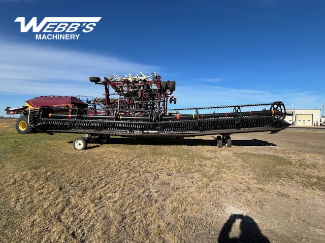 2018 MacDon FD140 Header Combine