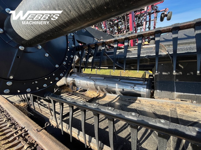 2018 MacDon FD140 Header Combine