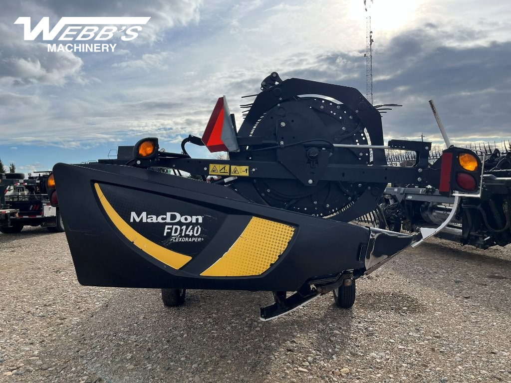 2018 MacDon FD140 Header Combine