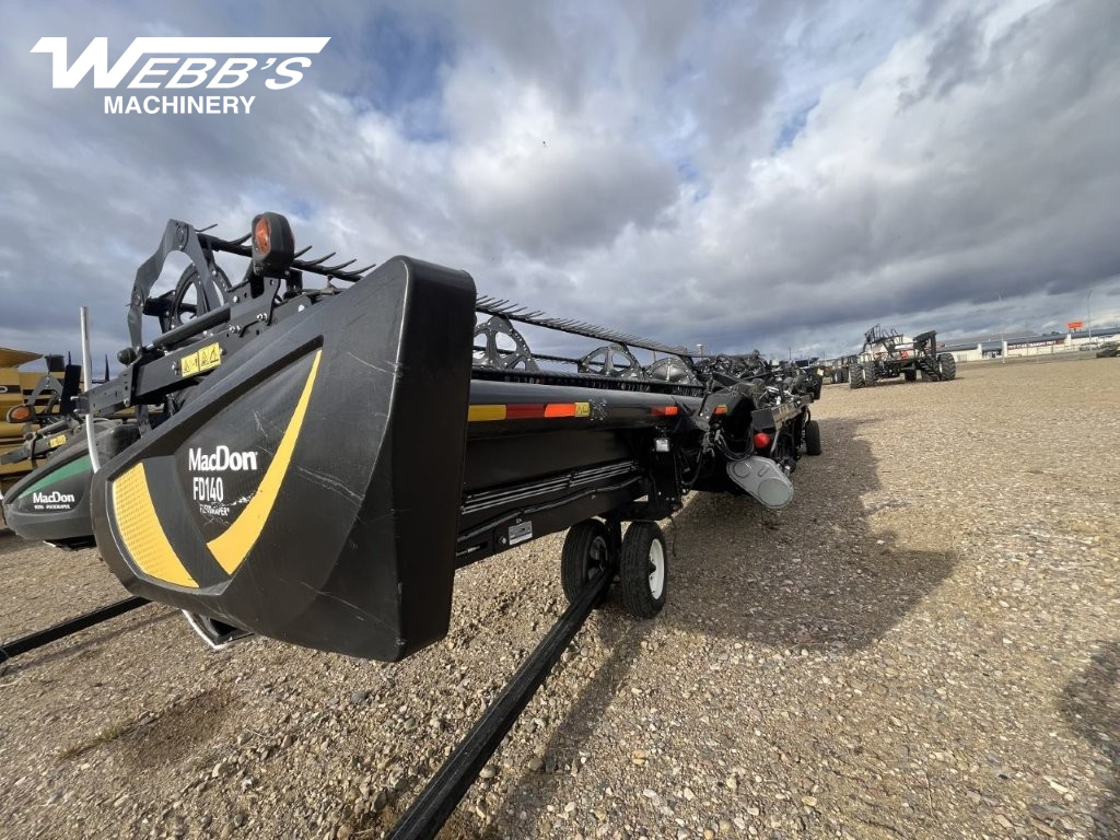 2018 MacDon FD140 Header Combine