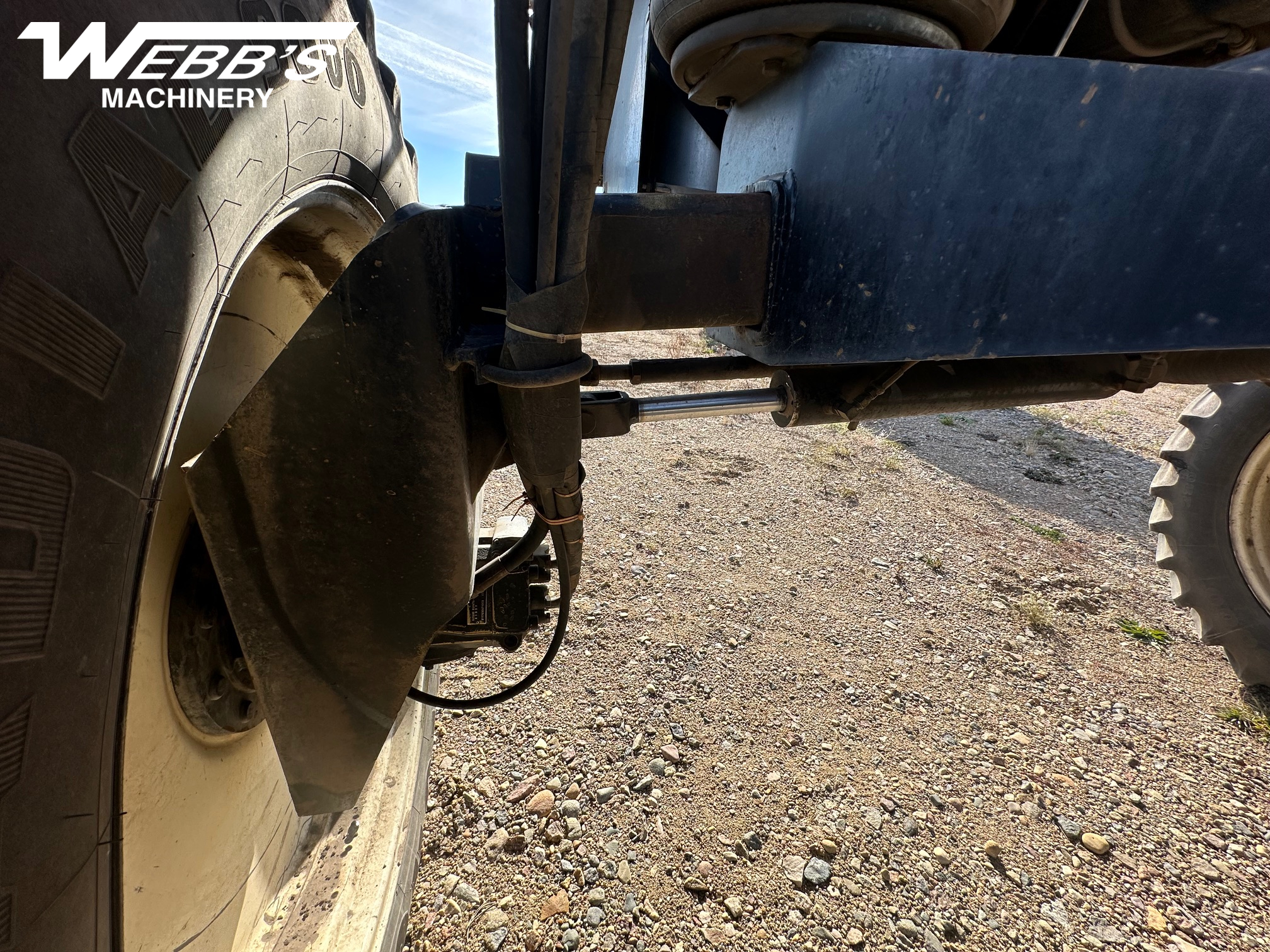 1998 Willmar 8100 Sprayer/High Clearance