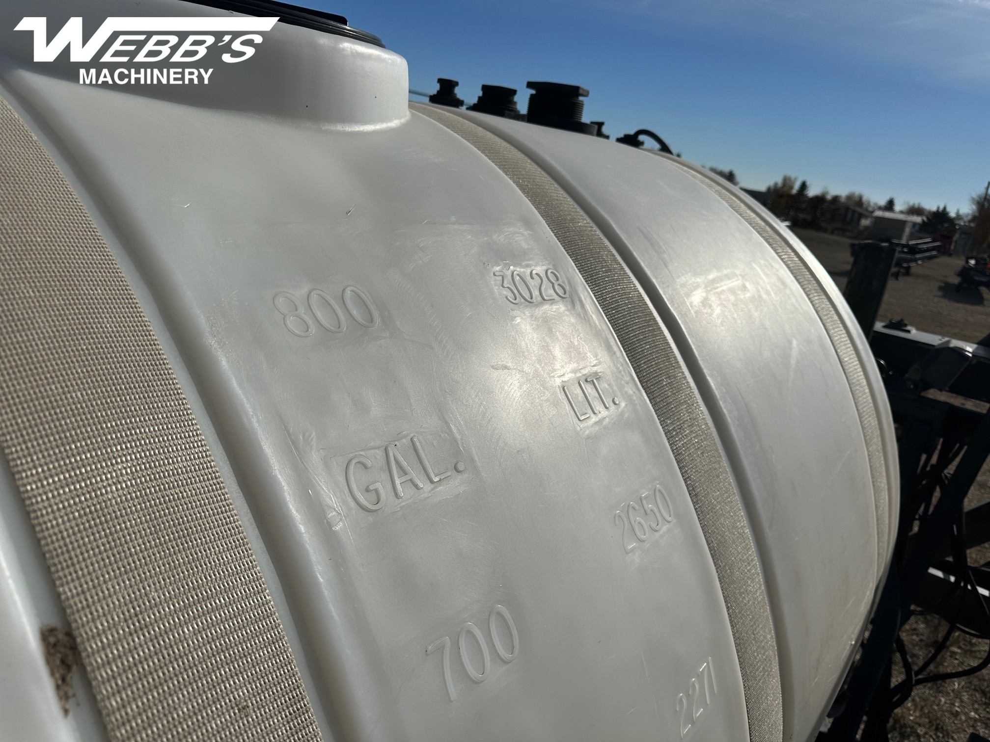 1998 Willmar 8100 Sprayer/High Clearance