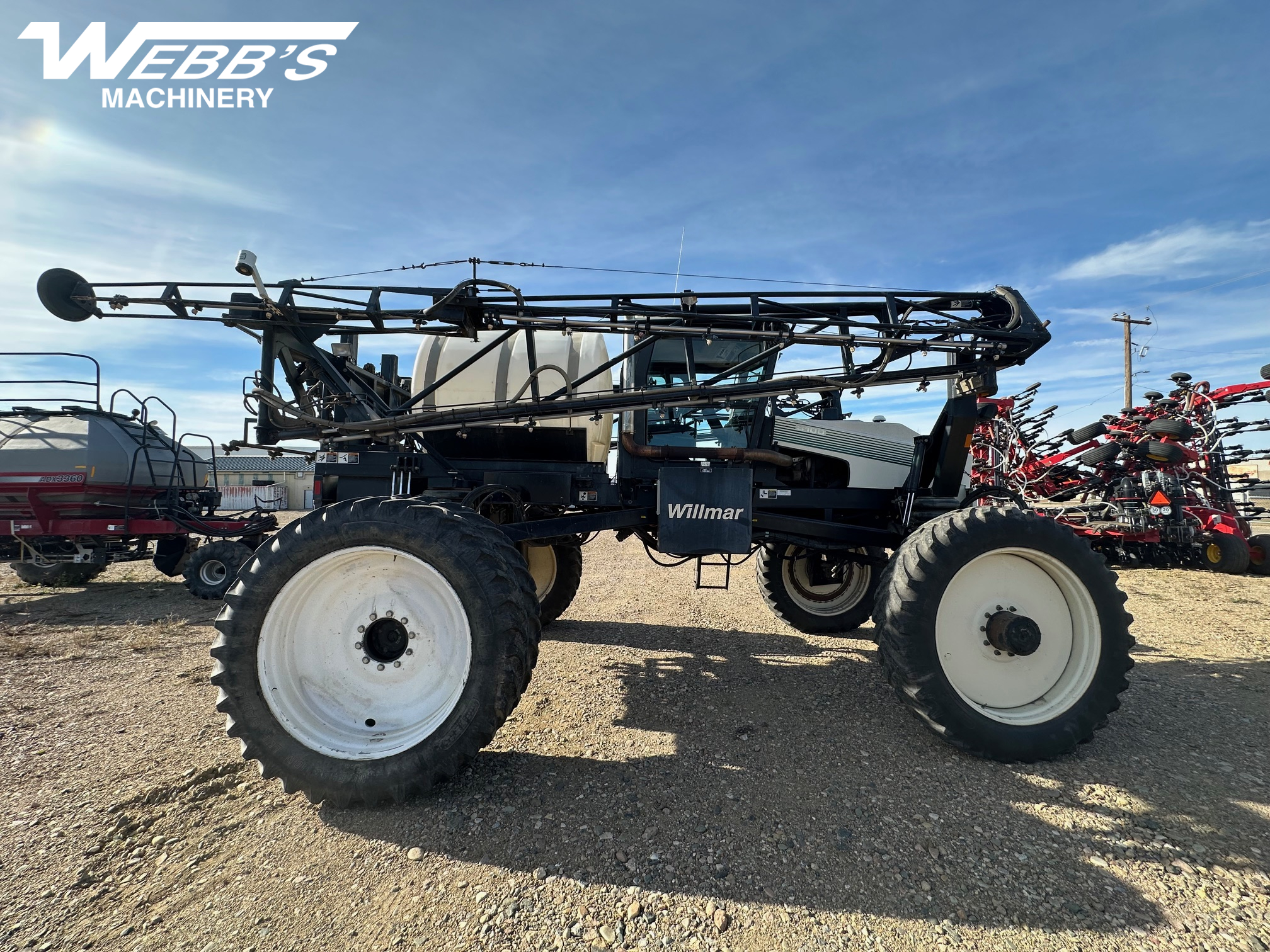 1998 Willmar 8100 Sprayer/High Clearance