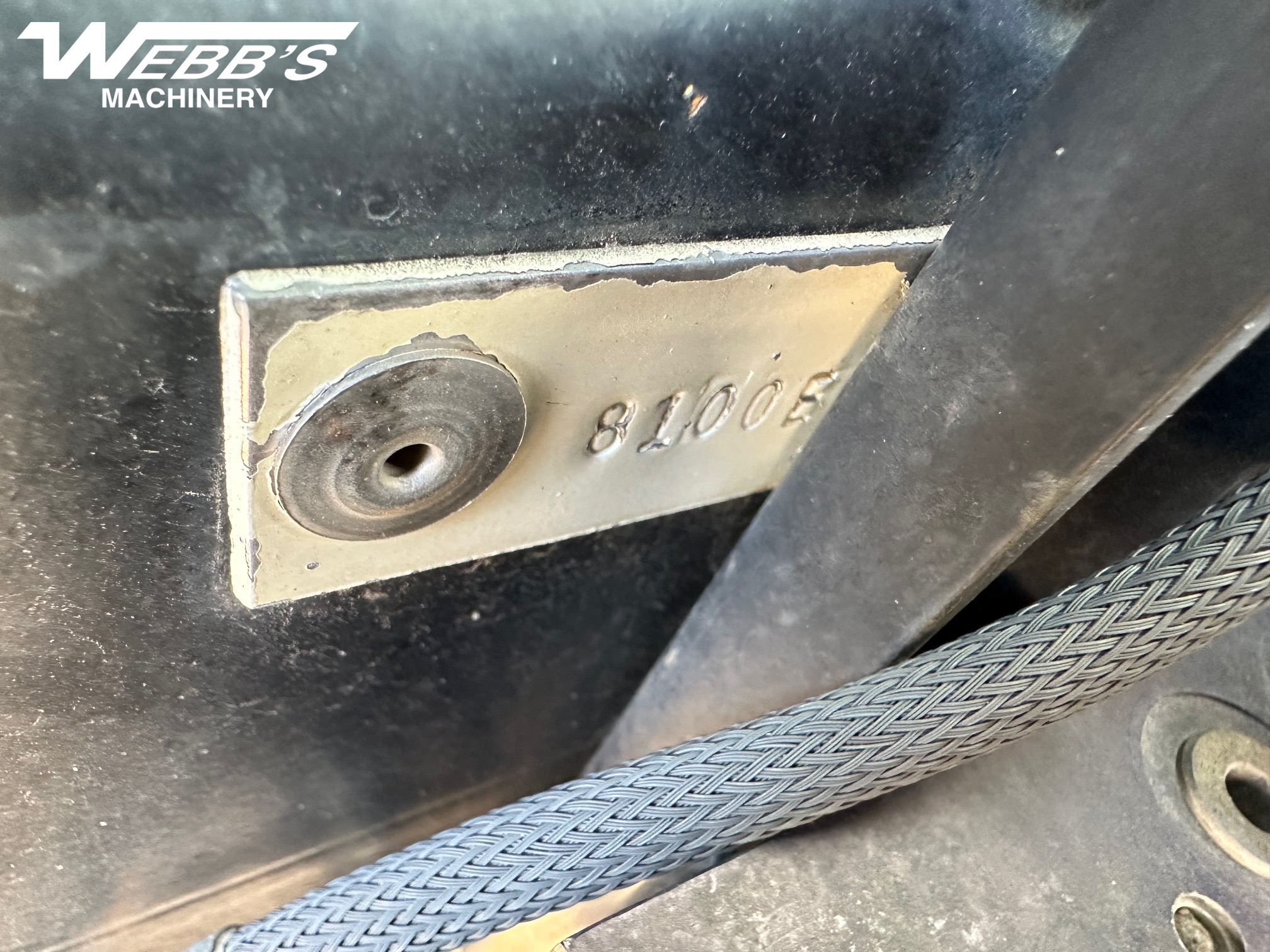 1998 Willmar 8100 Sprayer/High Clearance